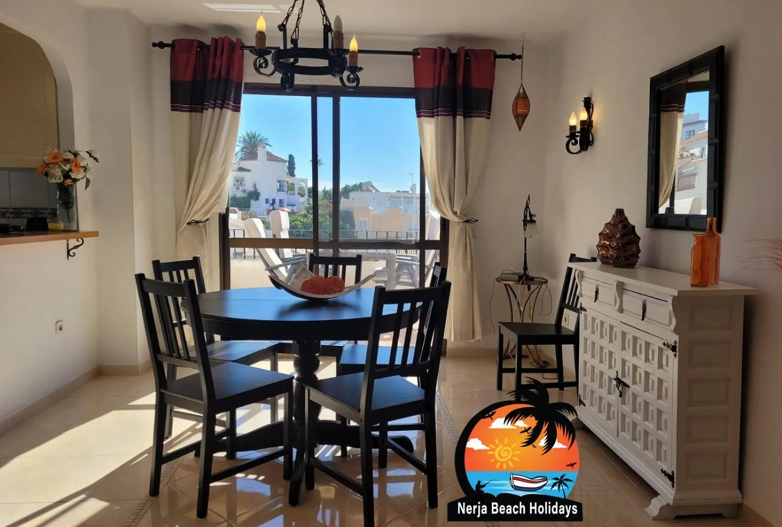 Spacious 2 Bed, 2 Bath In Capistrano Playa, Nerja