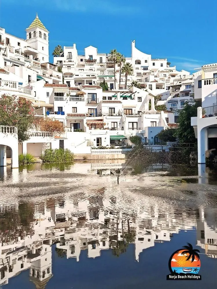 Apartment Spacious 2 Bed, 2 Bath In Capistrano Playa, Nerja Spain