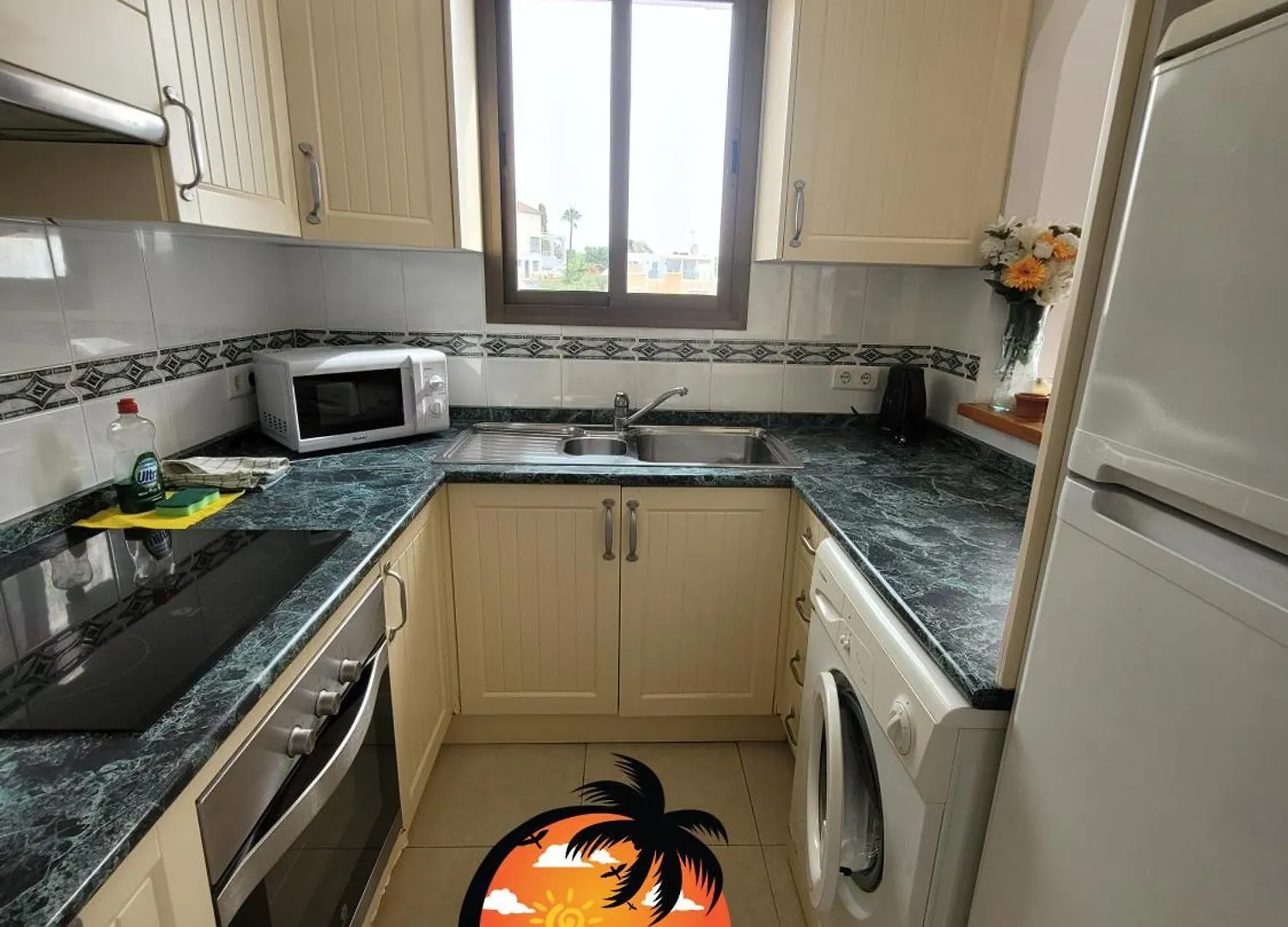 Spacious 2 Bed, 2 Bath In Capistrano Playa, Nerja Apartment