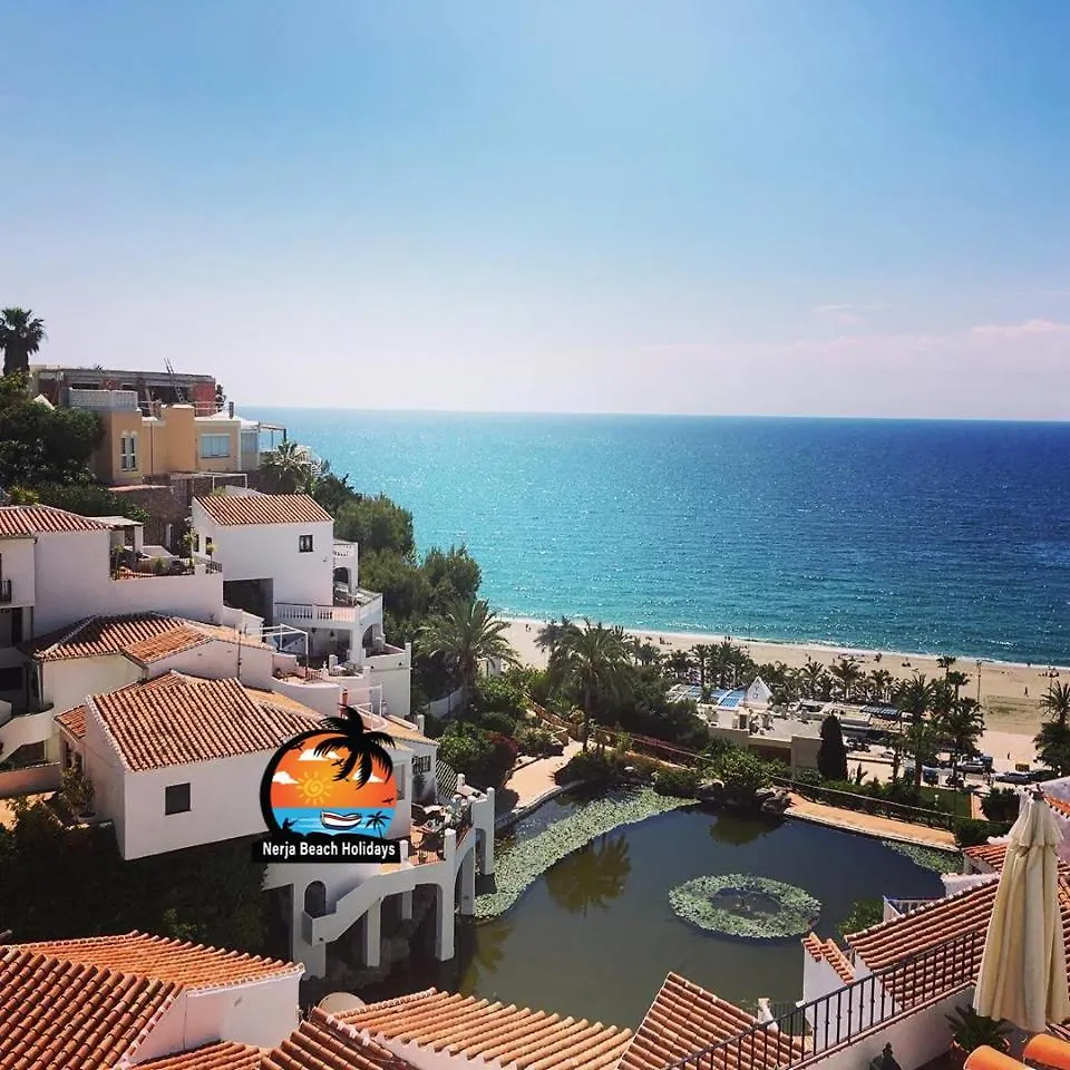 Spacious 2 Bed, 2 Bath In Capistrano Playa, Nerja Apartment